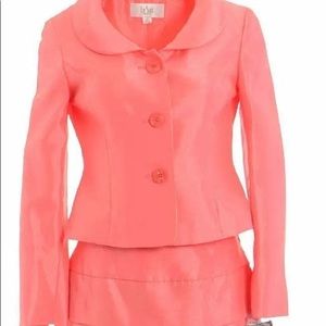 Le Suit Peach Skirt Set
